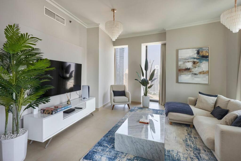 Ferienwohnung Larbi Breathtaking Burj And Fountain View Luxurious 2 Bed Dubai Exterior foto