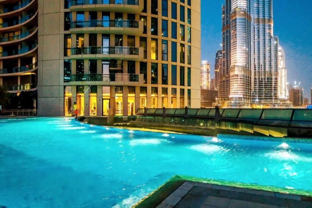 Ferienwohnung Larbi Breathtaking Burj And Fountain View Luxurious 2 Bed Dubai Exterior foto