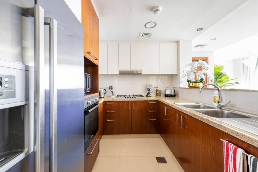 Ferienwohnung Larbi Breathtaking Burj And Fountain View Luxurious 2 Bed Dubai Exterior foto