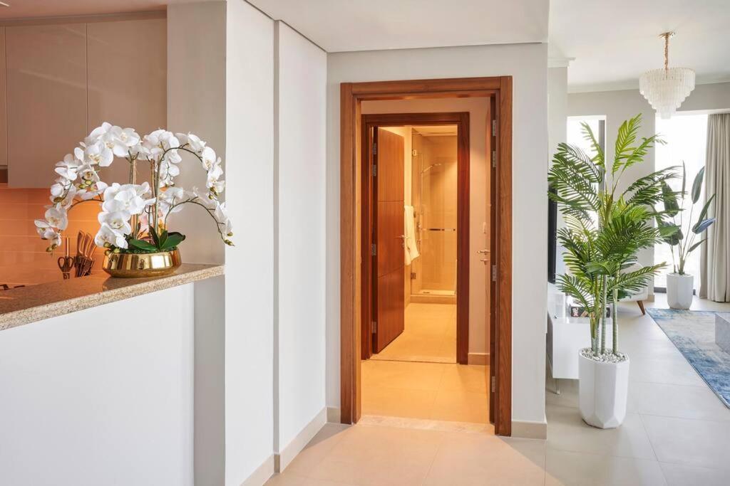 Ferienwohnung Larbi Breathtaking Burj And Fountain View Luxurious 2 Bed Dubai Exterior foto