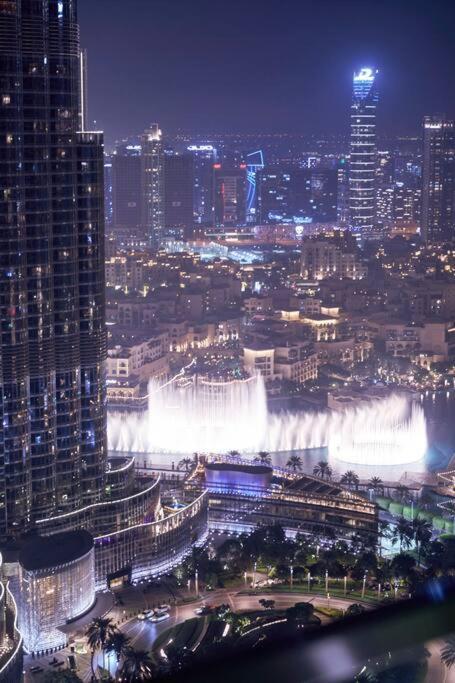 Ferienwohnung Larbi Breathtaking Burj And Fountain View Luxurious 2 Bed Dubai Exterior foto