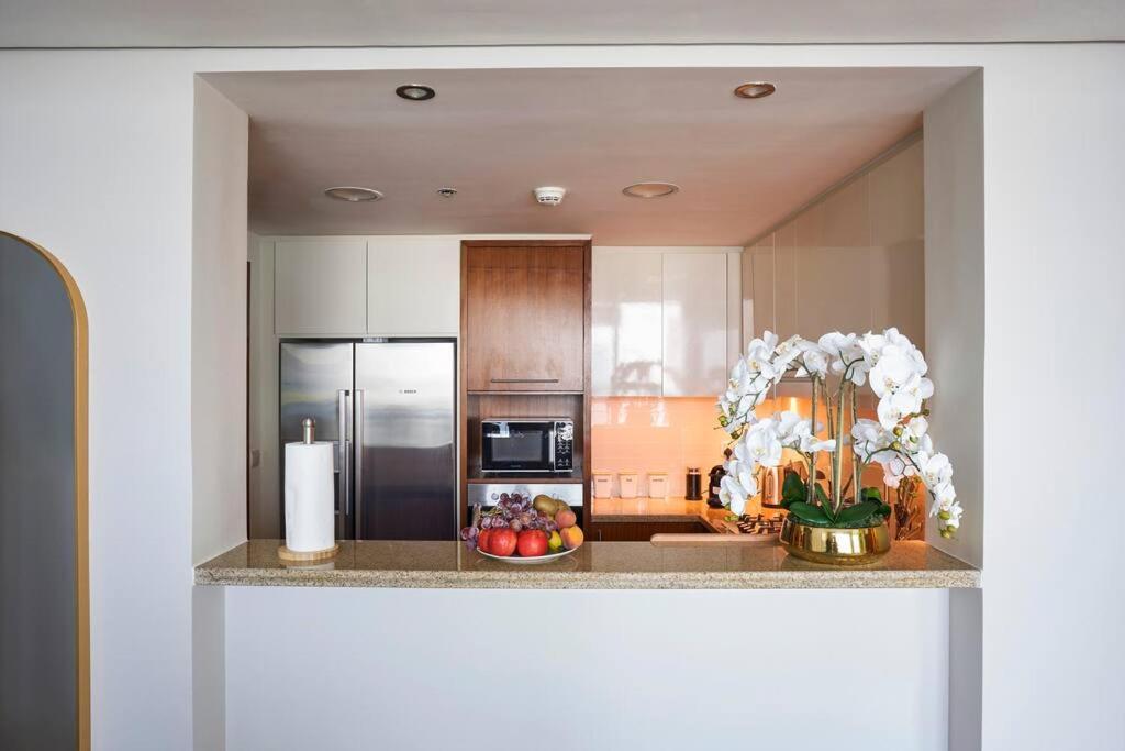 Ferienwohnung Larbi Breathtaking Burj And Fountain View Luxurious 2 Bed Dubai Exterior foto